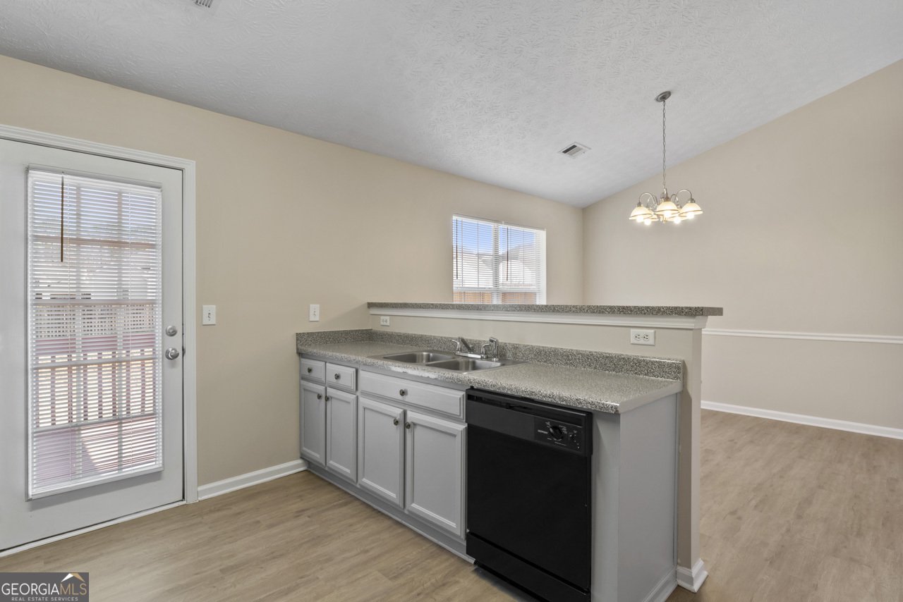 1005 Borrington Lane Stockbridge - Photo 15