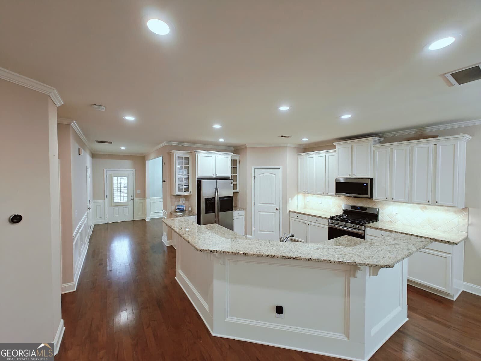 2638 Lake Manor Circle Duluth - Photo 8