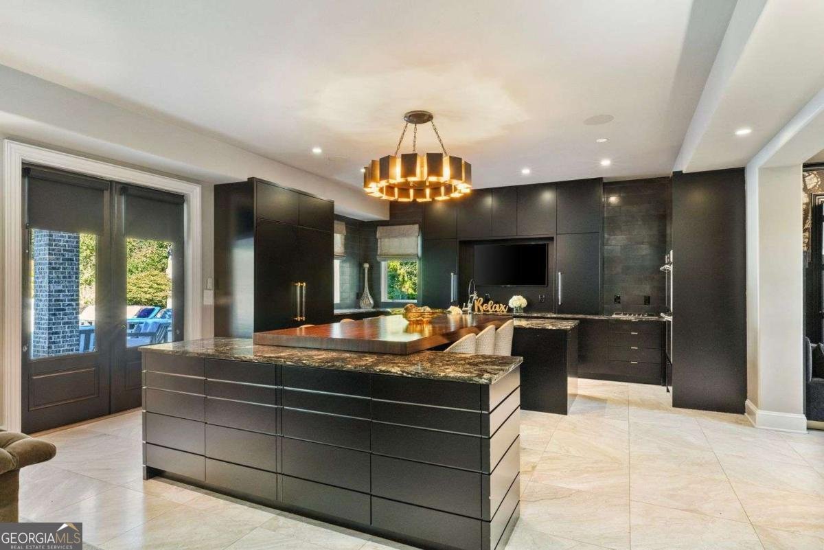 475 Heards Ferry Road Atlanta - Photo 18