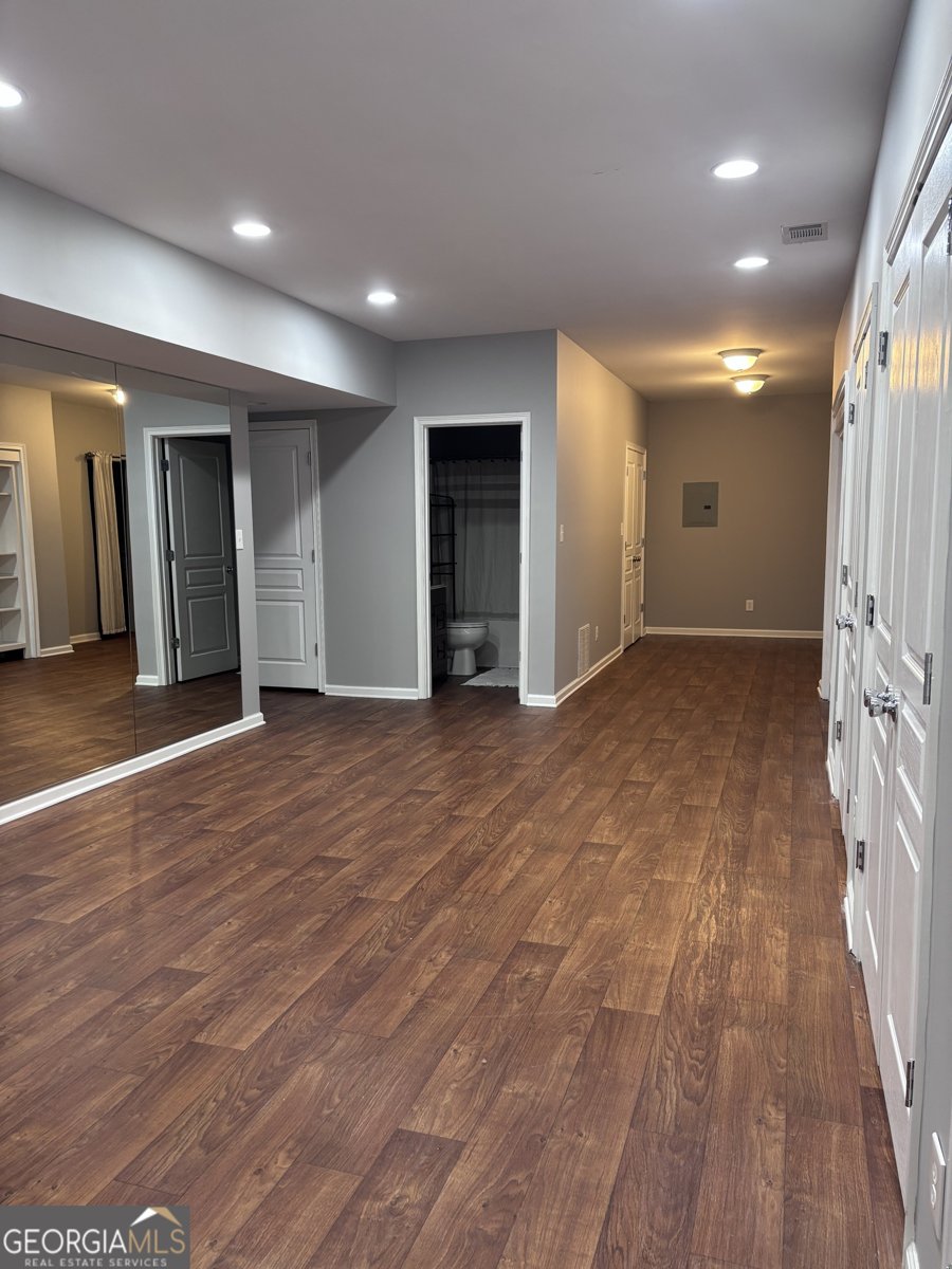 406 Beacon Court Griffin - Photo 36