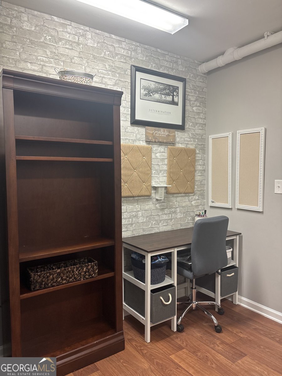 406 Beacon Court Griffin - Photo 39