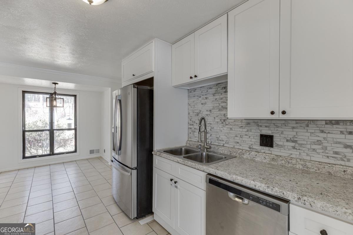 5360 Fieldgreen Drive Stone Mountain - Photo 12