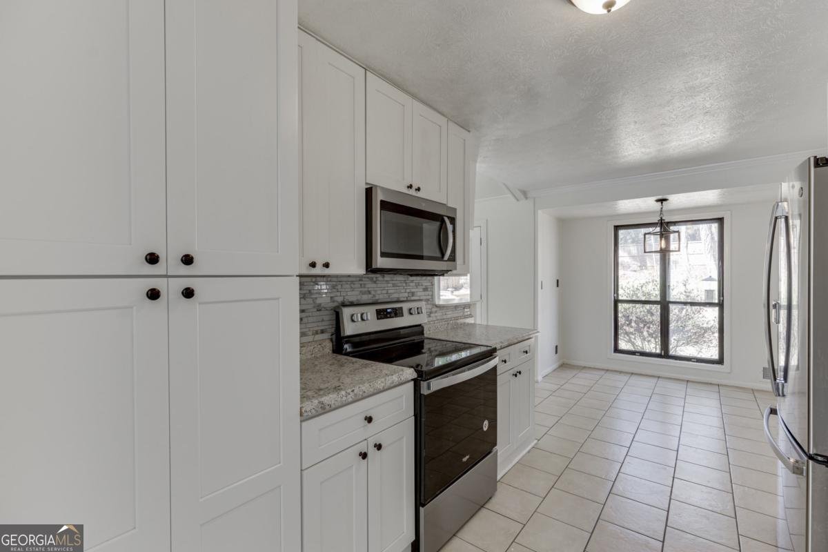 5360 Fieldgreen Drive Stone Mountain - Photo 13