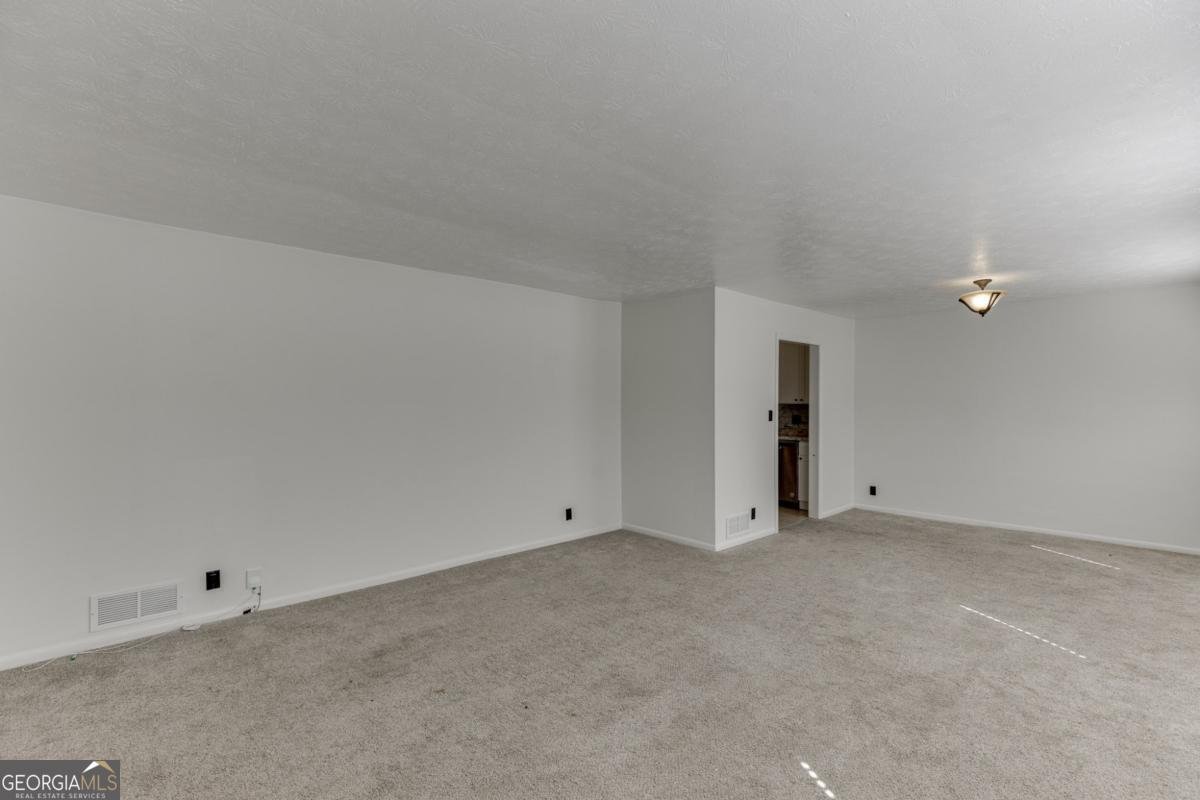 5360 Fieldgreen Drive Stone Mountain - Photo 6