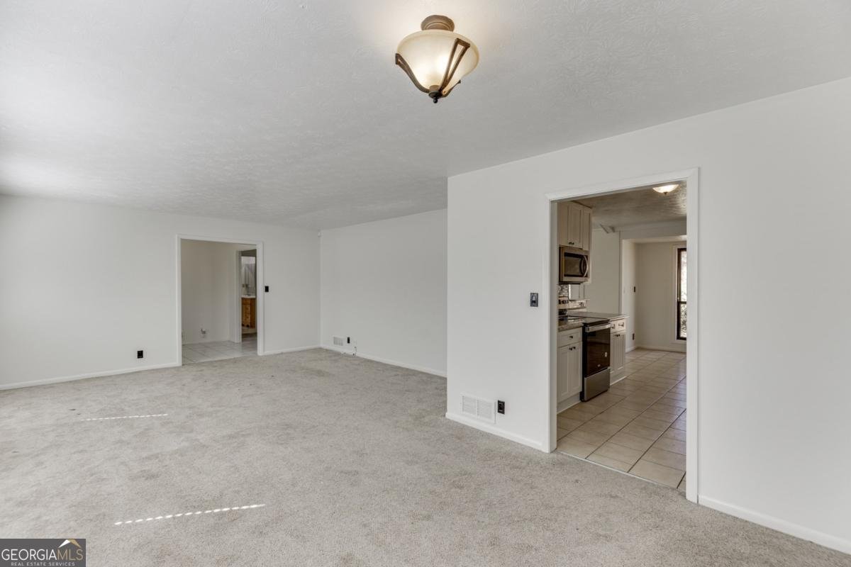 5360 Fieldgreen Drive Stone Mountain - Photo 9