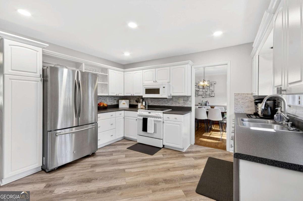 3261 Chase Road Atlanta - Photo 12