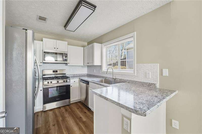 1179 Britley Park Lane Woodstock - Photo 8