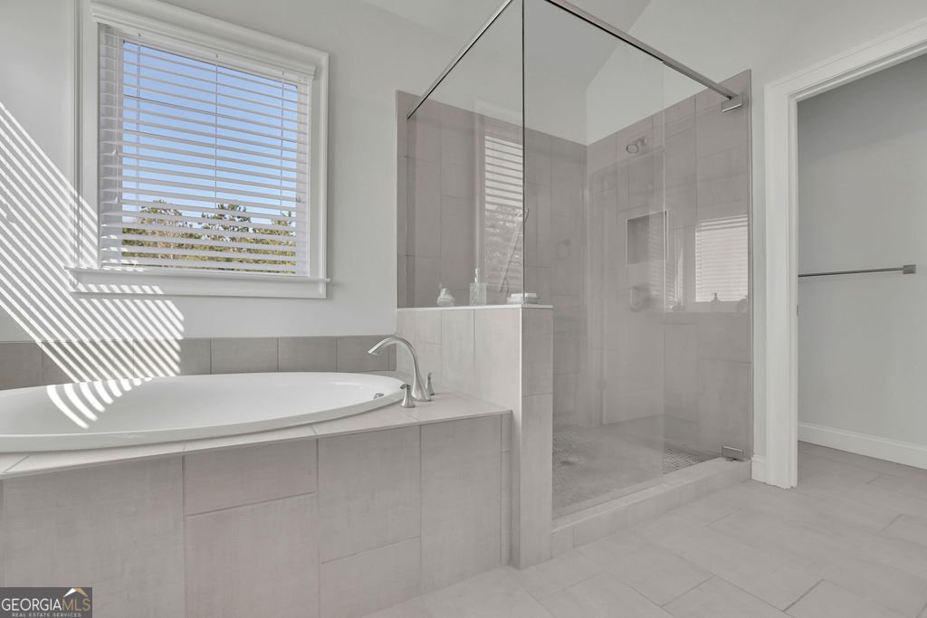 10055 River Rock Drive Roswell - Photo 8