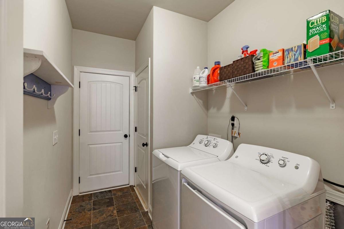 140 Kimberly Way Hull - Photo 32