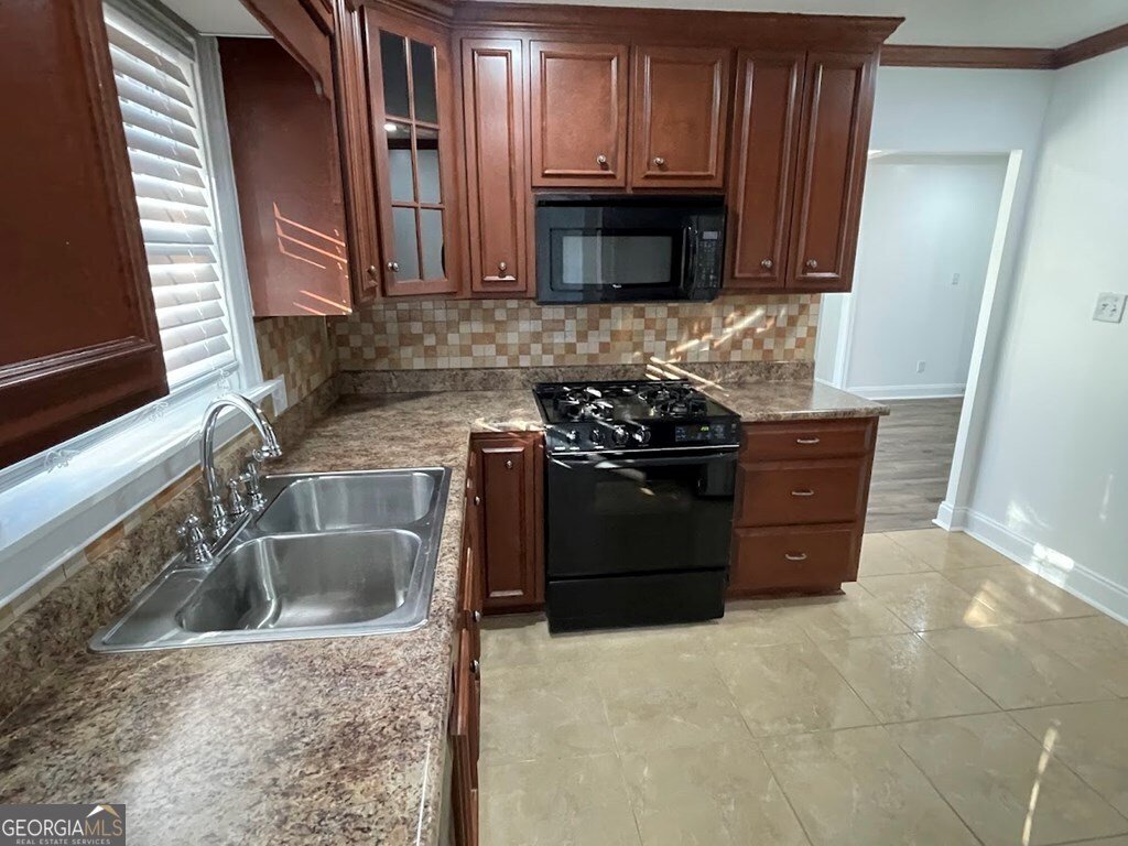 2311 Saint George Lane Albany - Photo 10