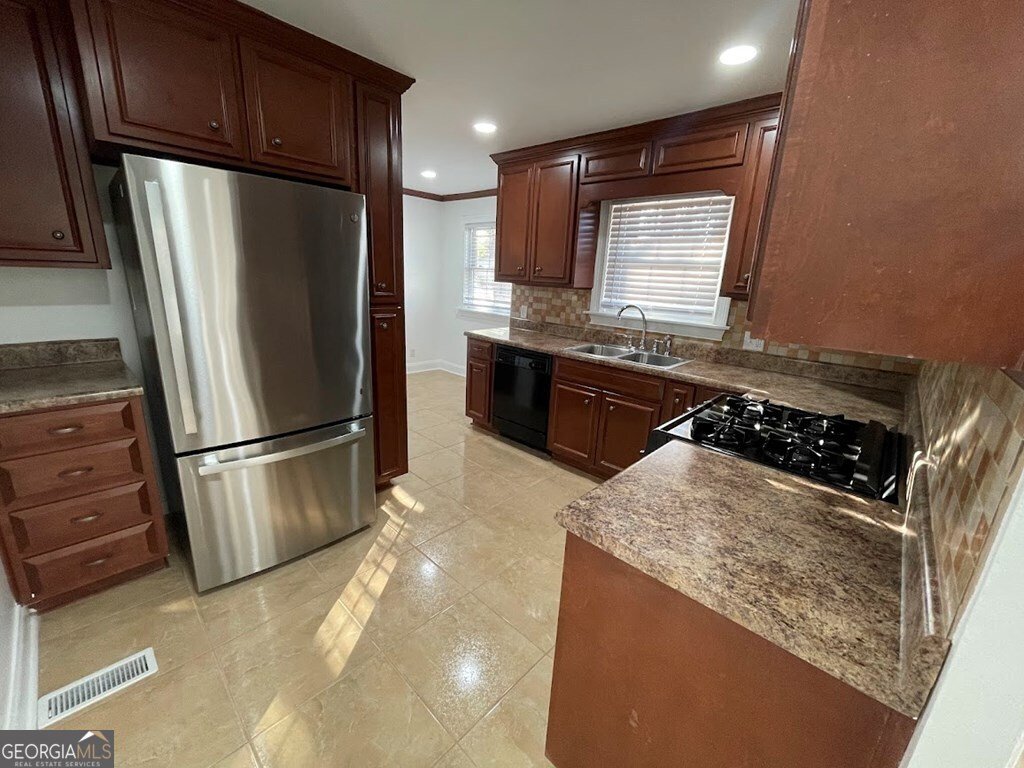 2311 Saint George Lane Albany - Photo 14