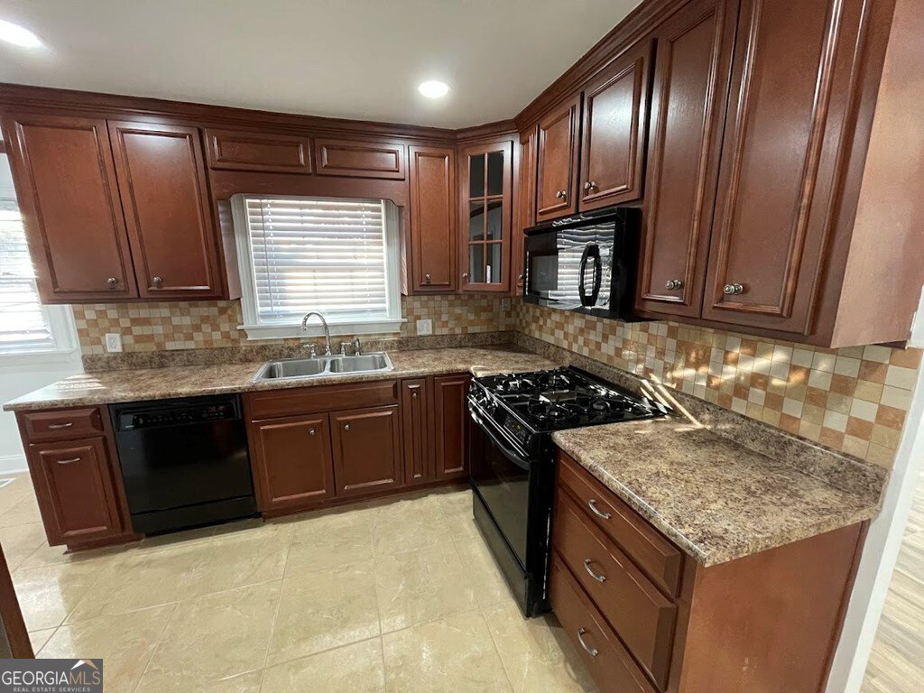 2311 Saint George Lane Albany - Photo 9