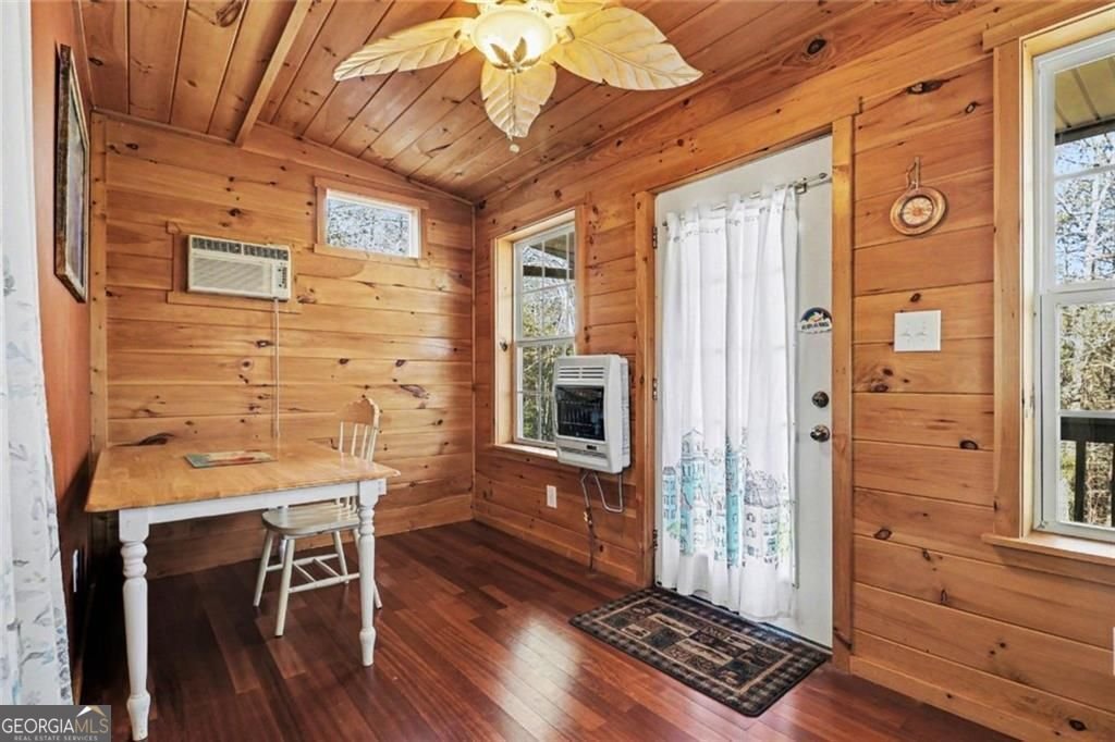 387 Ruby Lane Mineral Bluff - Photo 8