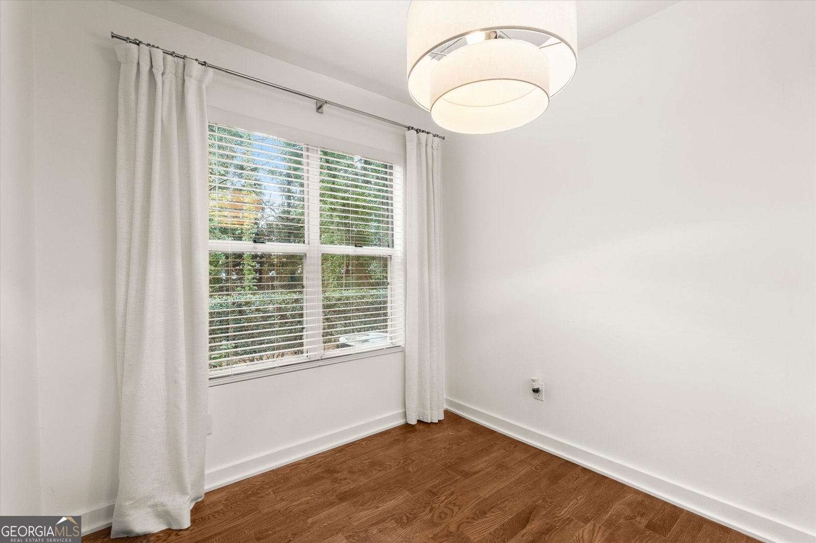 4031 Whitehall Way Alpharetta - Photo 11