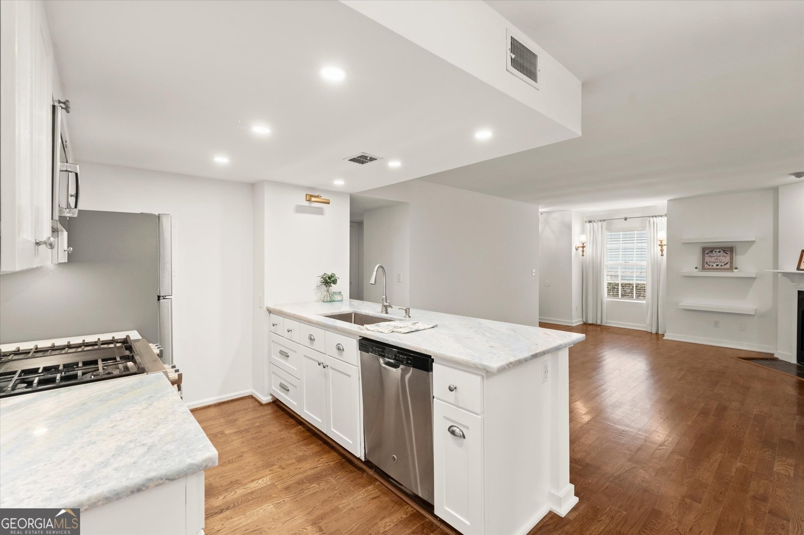 4031 Whitehall Way Alpharetta - Photo 7