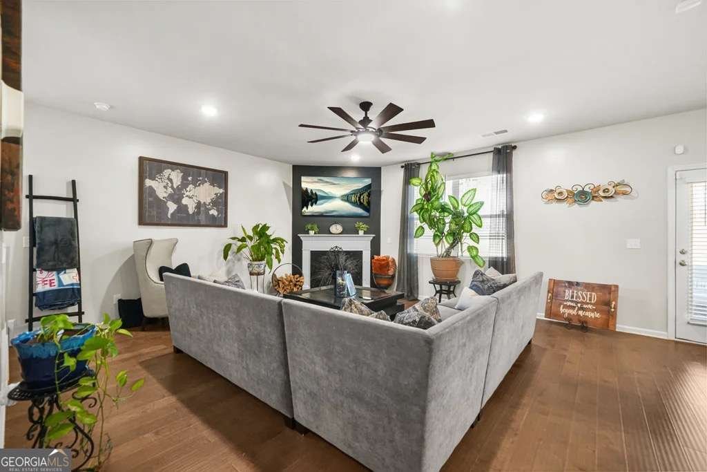 8033 Louis Drive Locust Grove - Photo 9