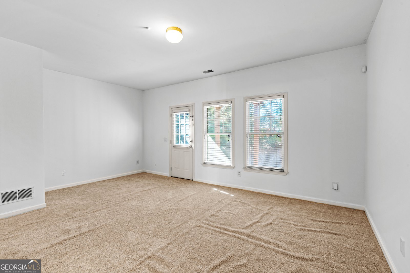 5270 Kershaw Court Atlanta - Photo 8