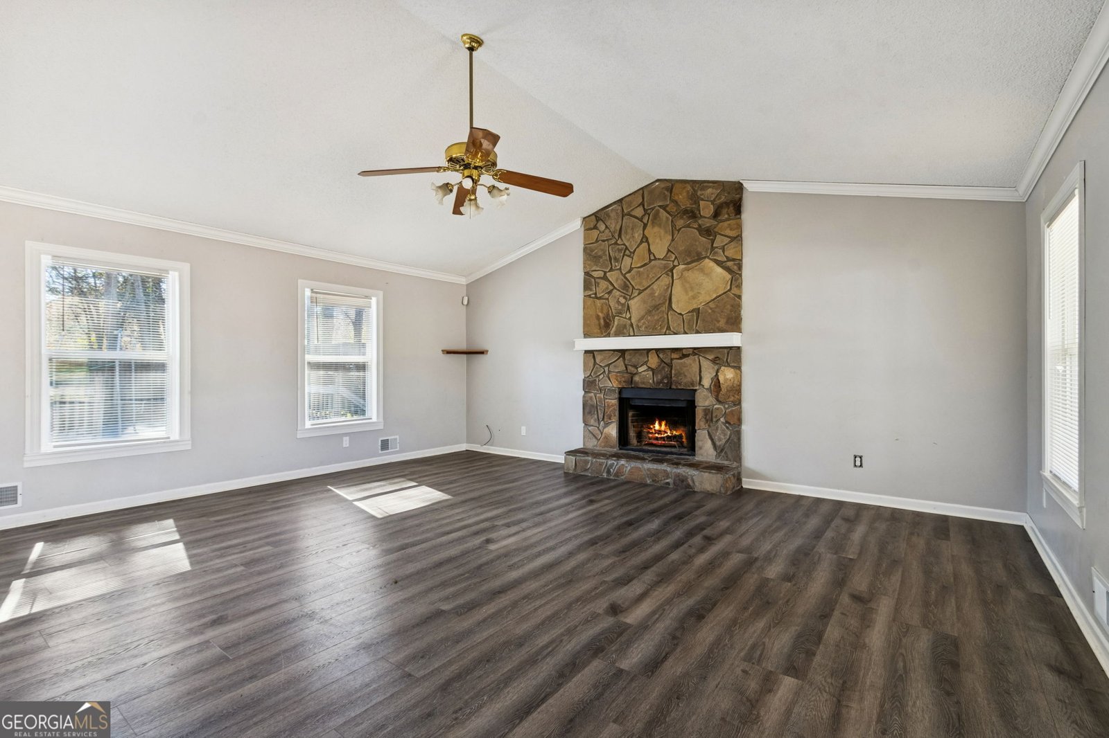 570 Wayside Drive Lawrenceville - Photo 6