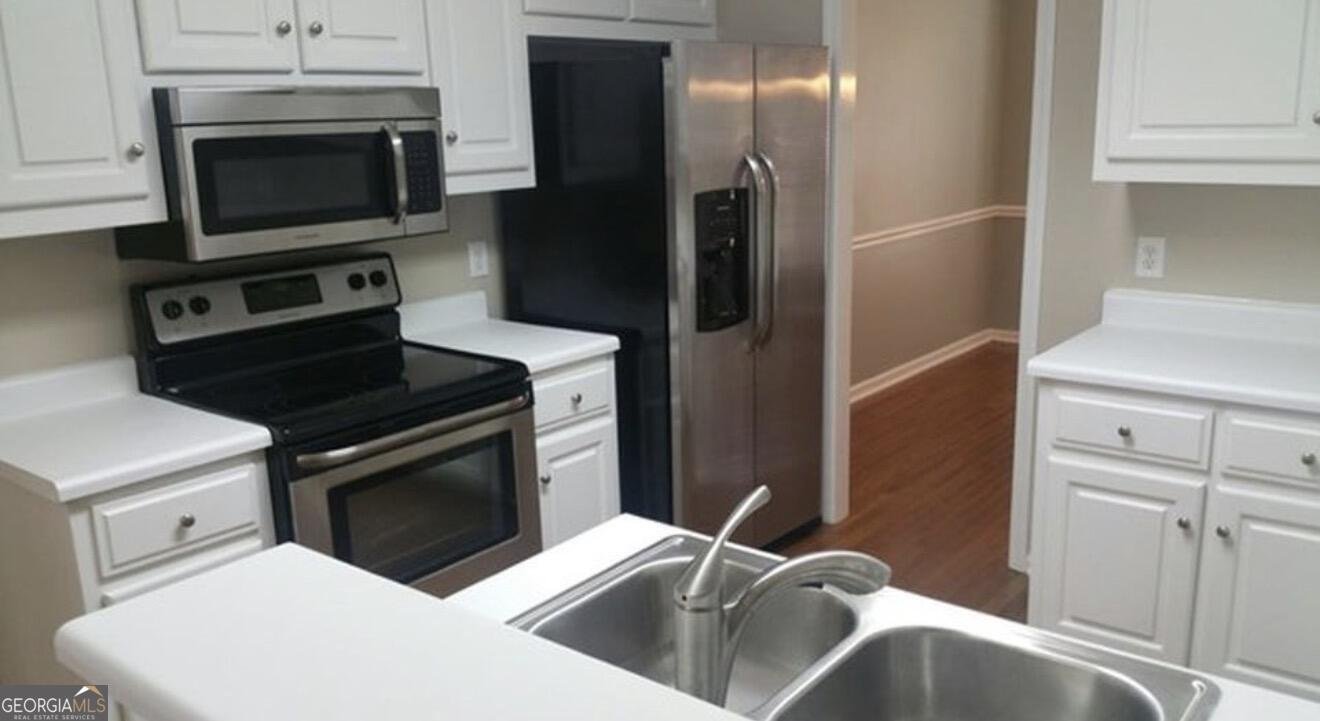 405 Amberly Court Macon - Photo 7