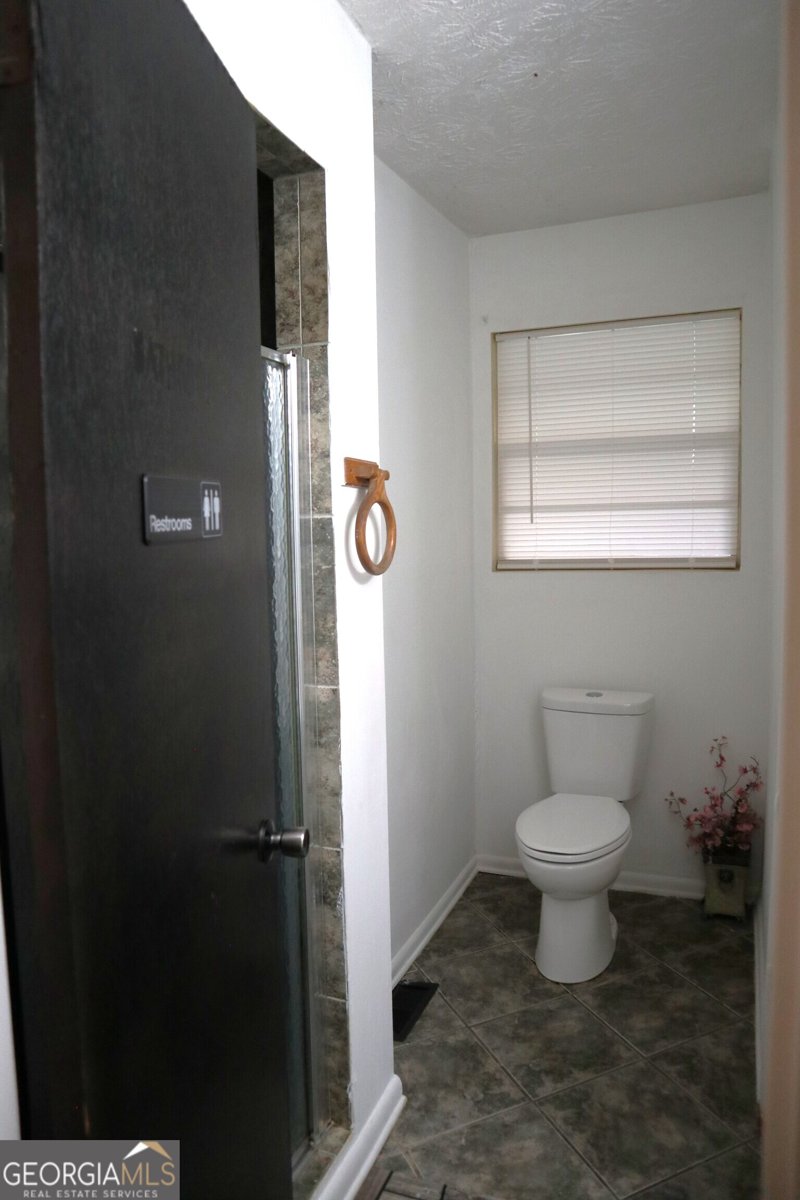 640 Gholston Street Comer - Photo 40