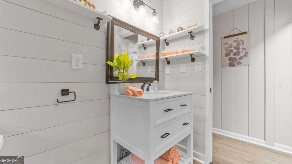 1147 Martin Dr Cleveland - Photo 38