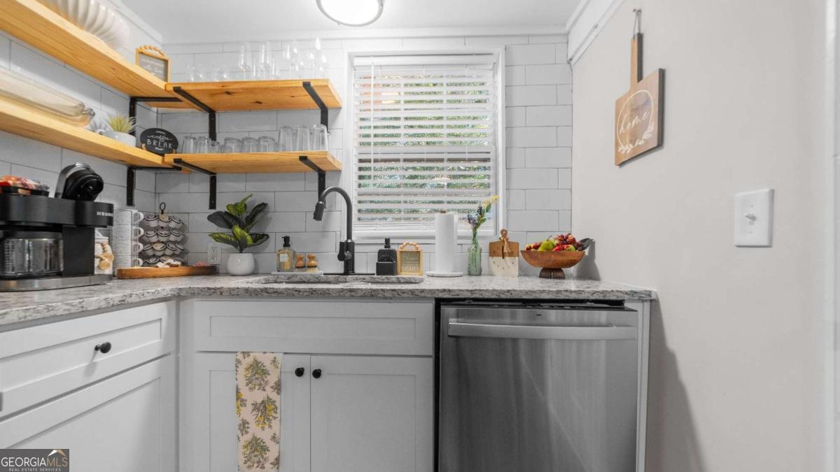 1147 Martin Dr Cleveland - Photo 59