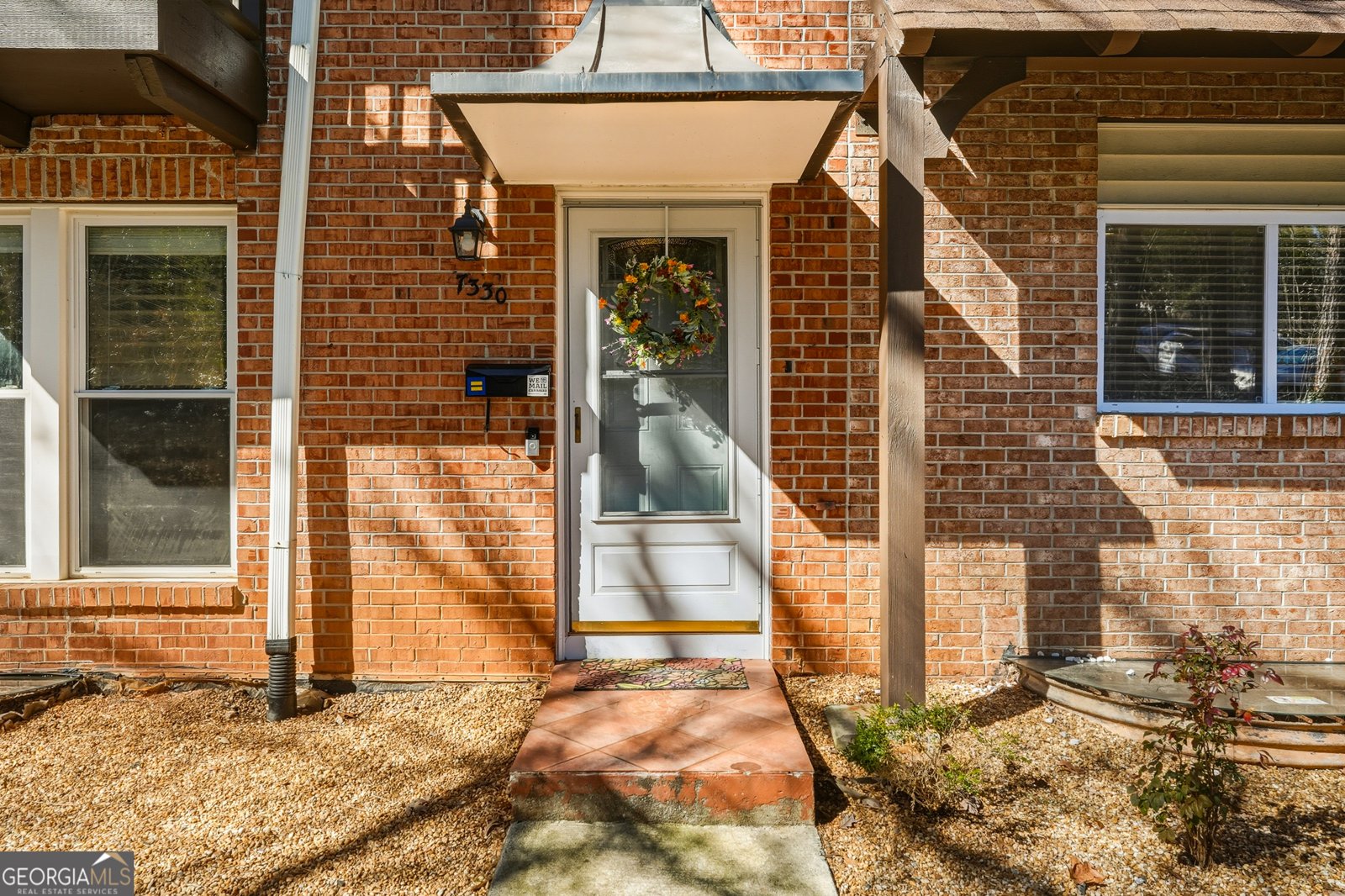 7330 Cardigan Circle Atlanta - Photo 1