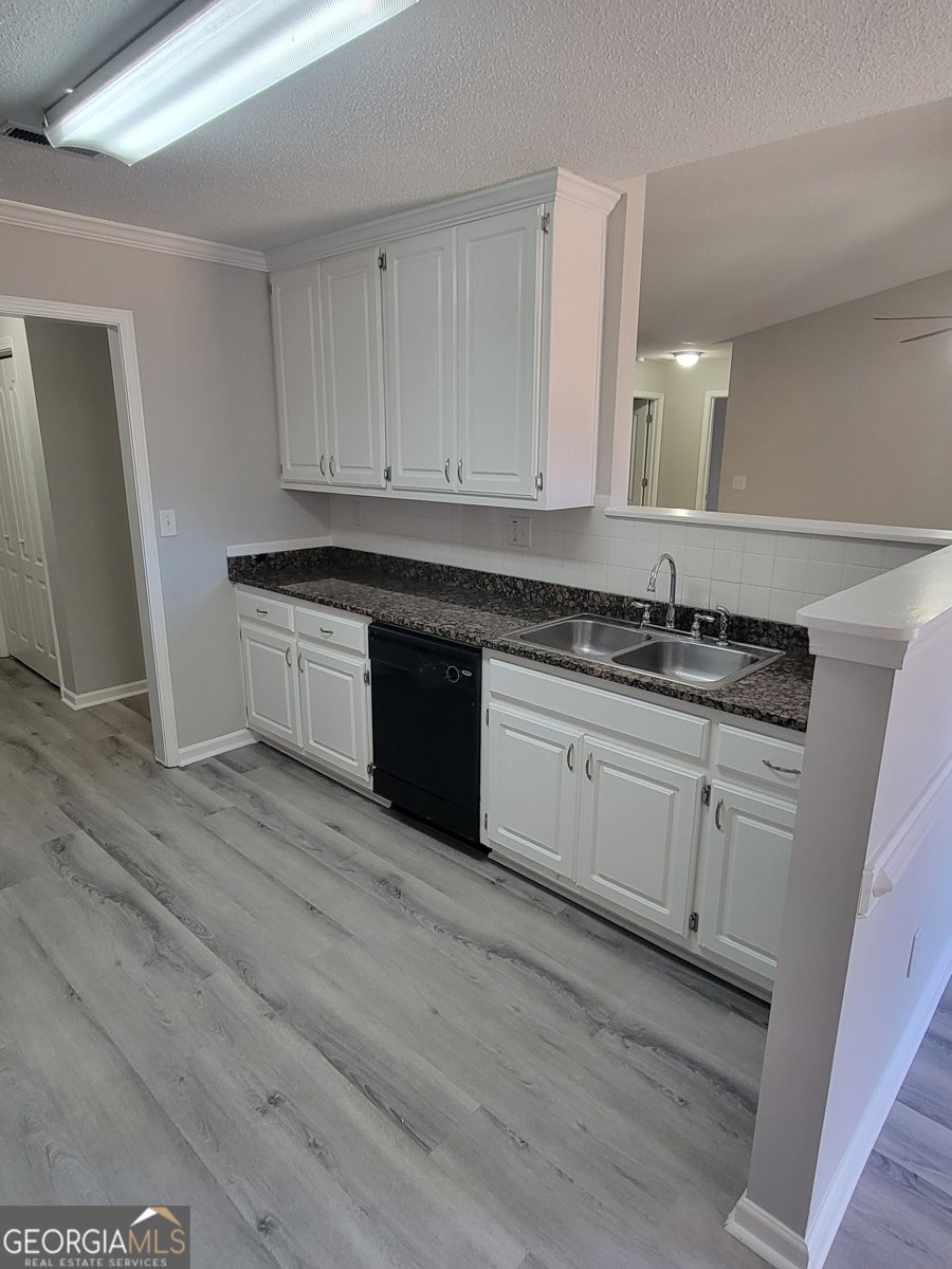 10119 Commons Way Jonesboro - Photo 8