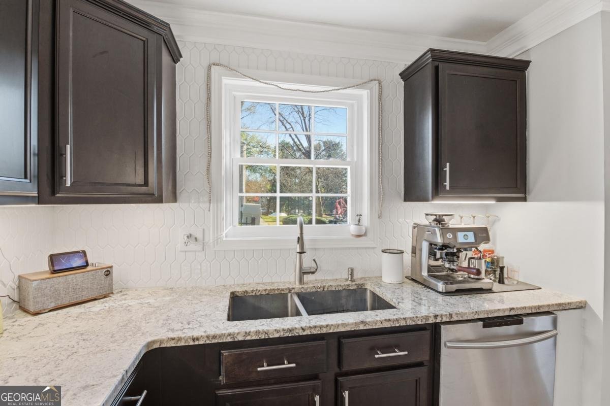 311 Peachtree Hills Avenue Atlanta - Photo 7