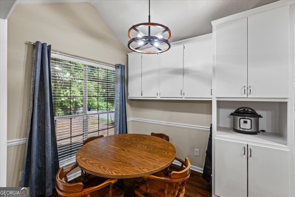 539 Horseshoe Circle Stockbridge - Photo 10