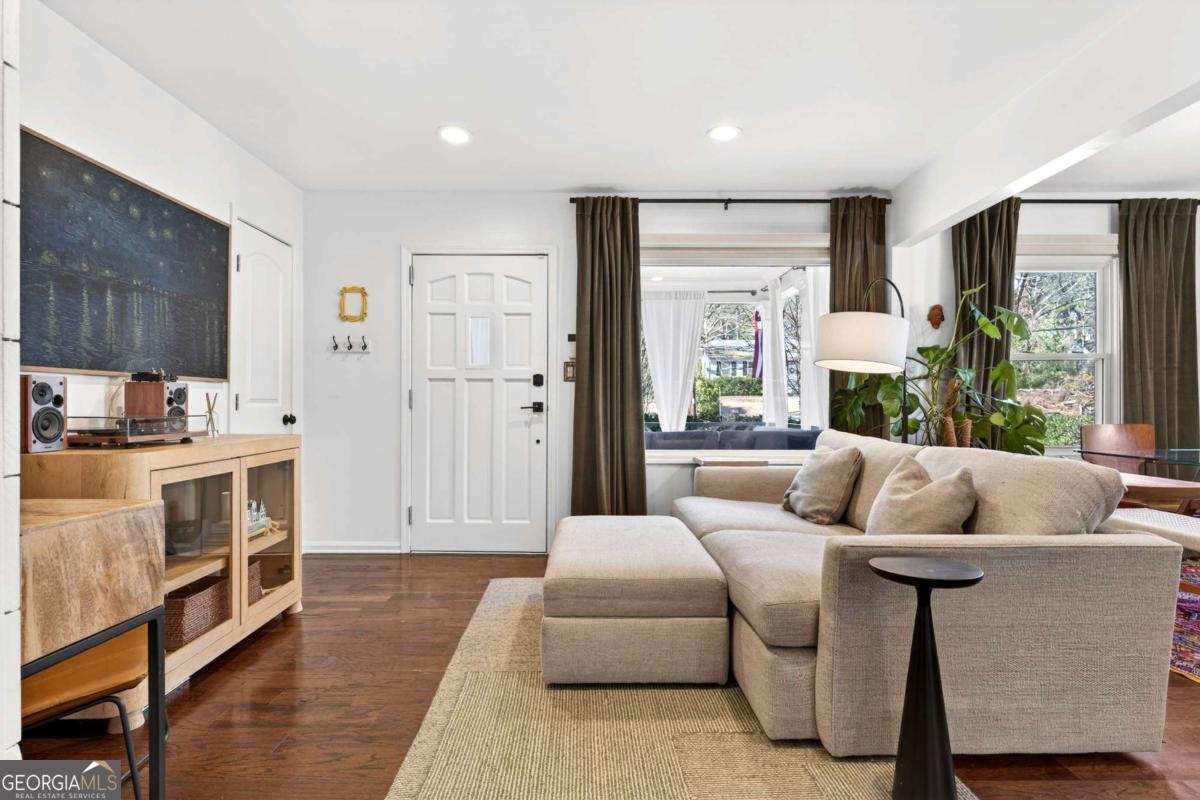 1626 Jobeth Avenue Atlanta - Photo 6