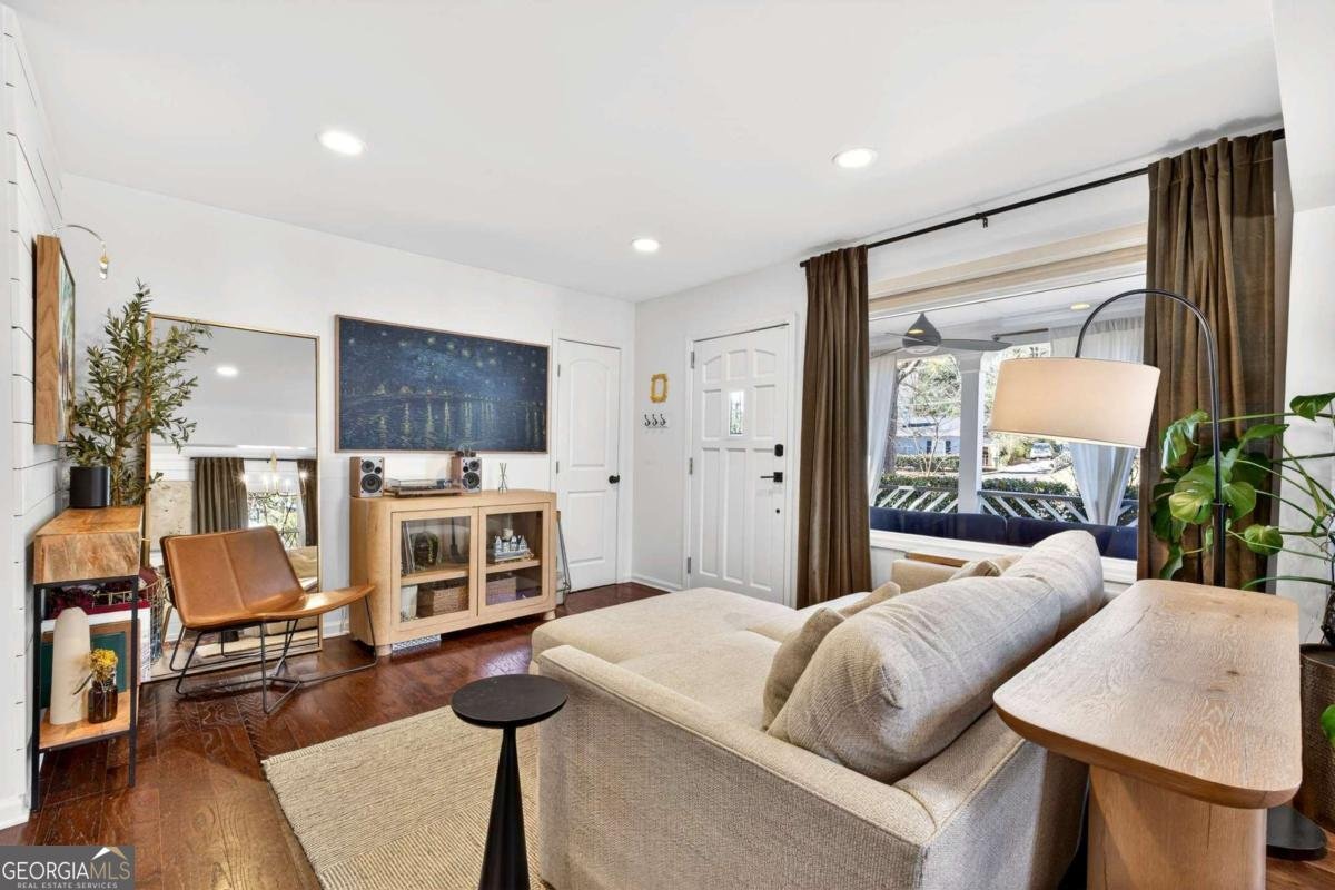 1626 Jobeth Avenue Atlanta - Photo 8