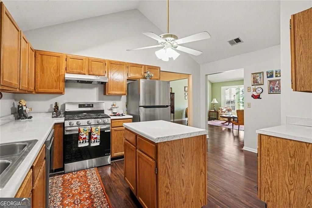 958 Redan Crescent Drive Stone Mountain - Photo 11