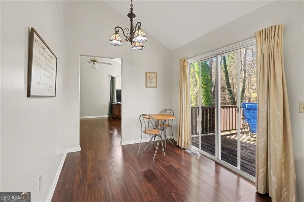 958 Redan Crescent Drive Stone Mountain - Photo 8