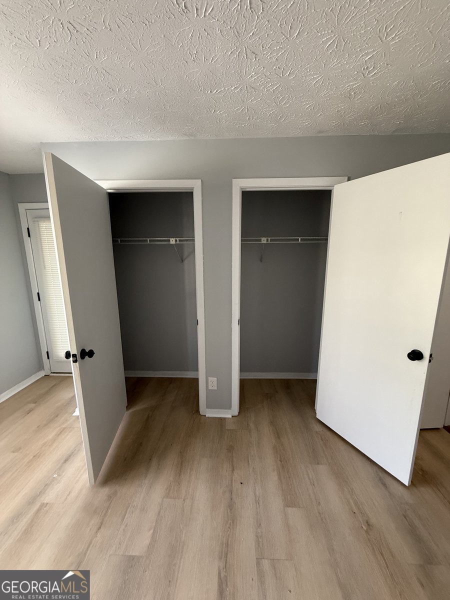 5516 Mountain Springs Circle Stone Mountain - Photo 14