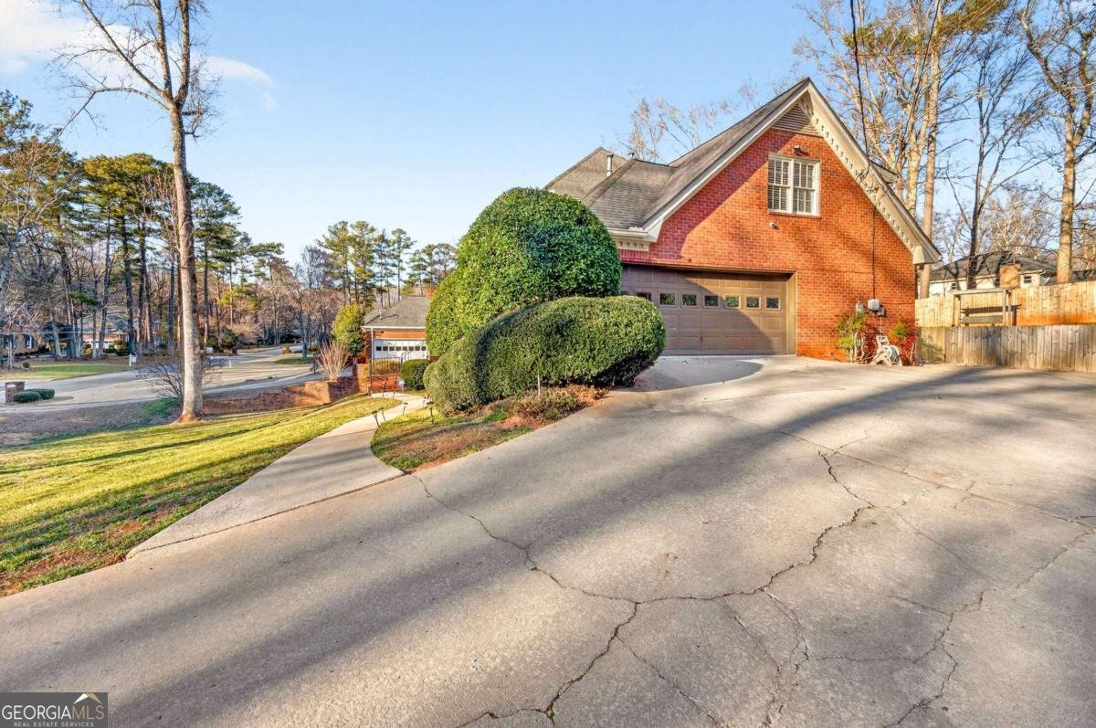 4870 Forestglade Court Smoke Rise - Photo 48