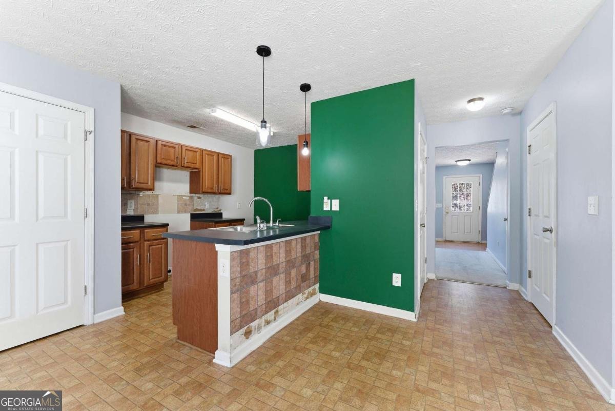 8368 Carlington Lane Jonesboro - Photo 9