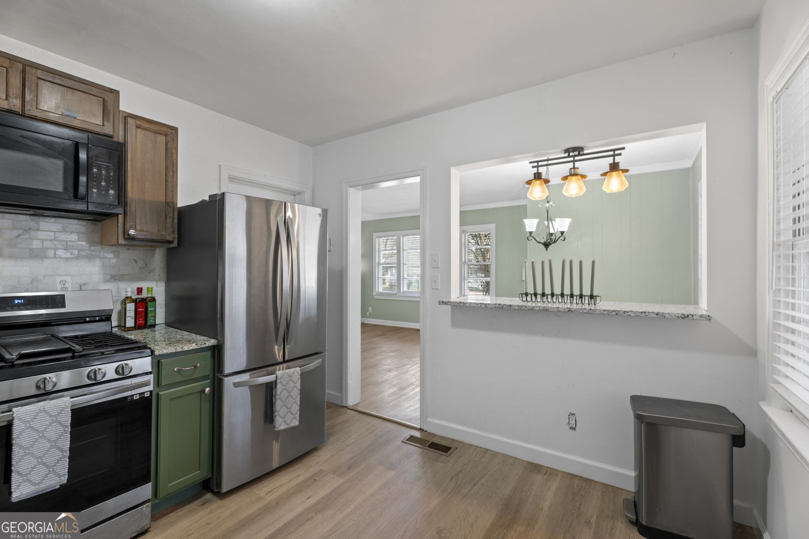 871 Springvalley Drive Forest Park - Photo 11