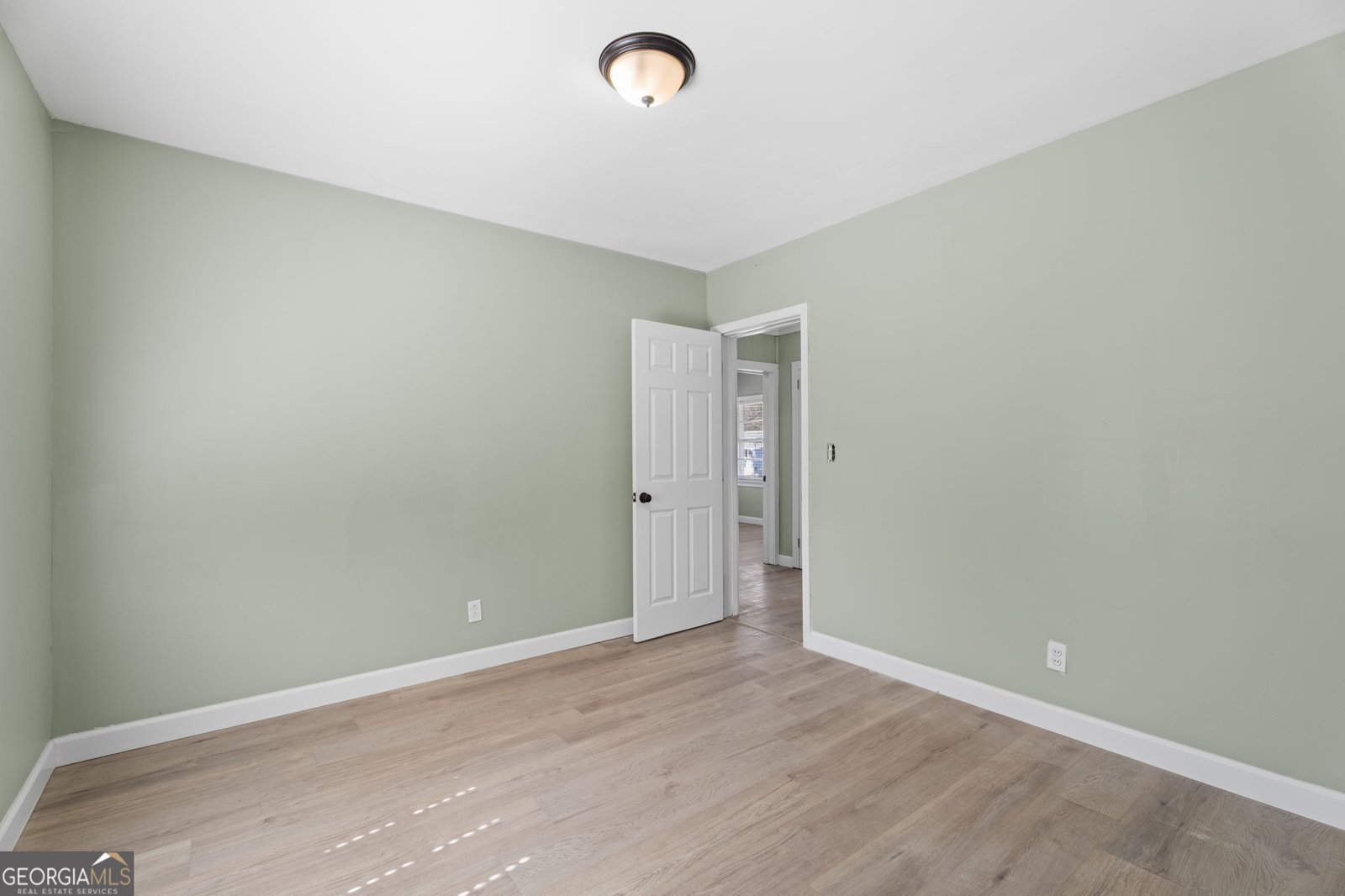 871 Springvalley Drive Forest Park - Photo 15