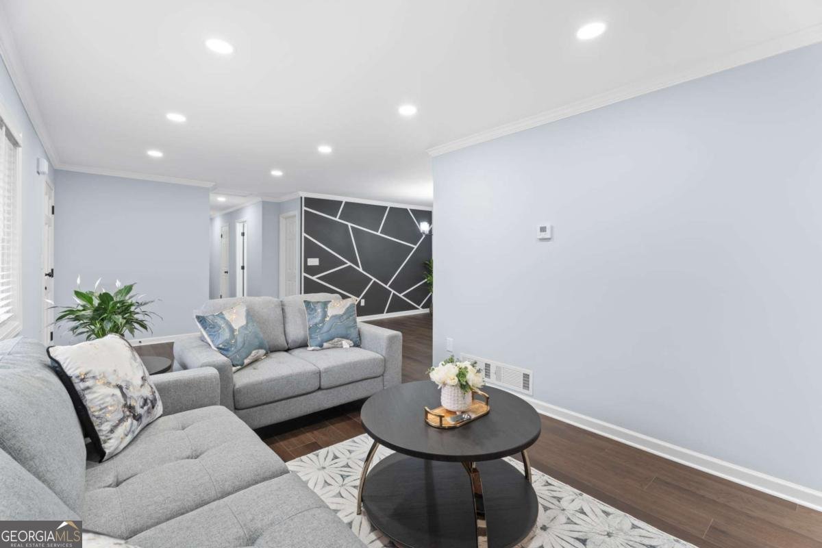 3986 Phylis Place Decatur - Photo 8