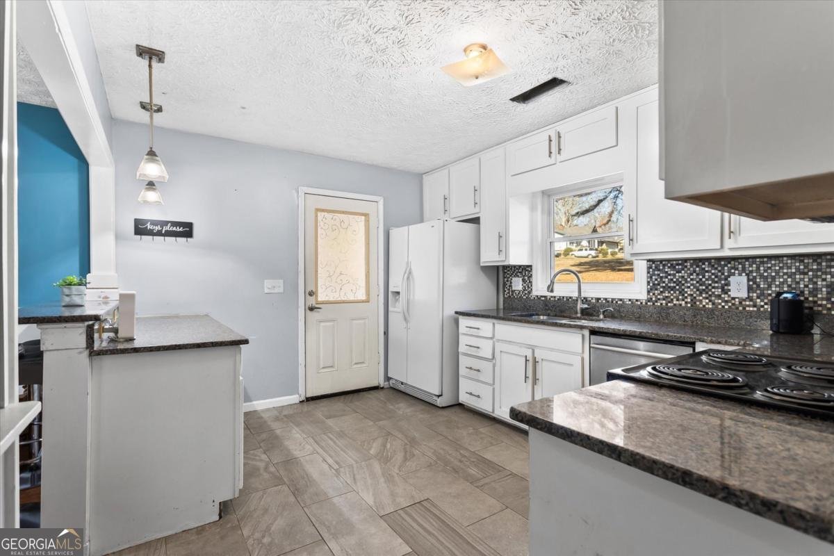 3283 Kimberly Woods Court Lilburn - Photo 13