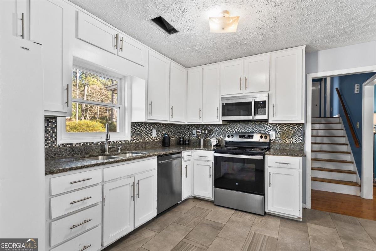 3283 Kimberly Woods Court Lilburn - Photo 14