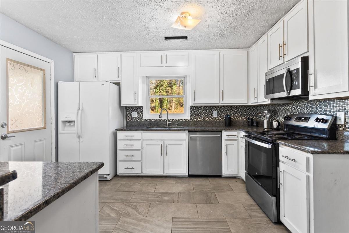 3283 Kimberly Woods Court Lilburn - Photo 16