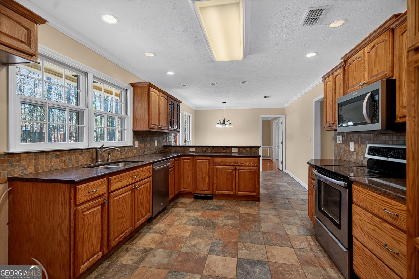 502 Ashford Circle Lagrange - Photo 9