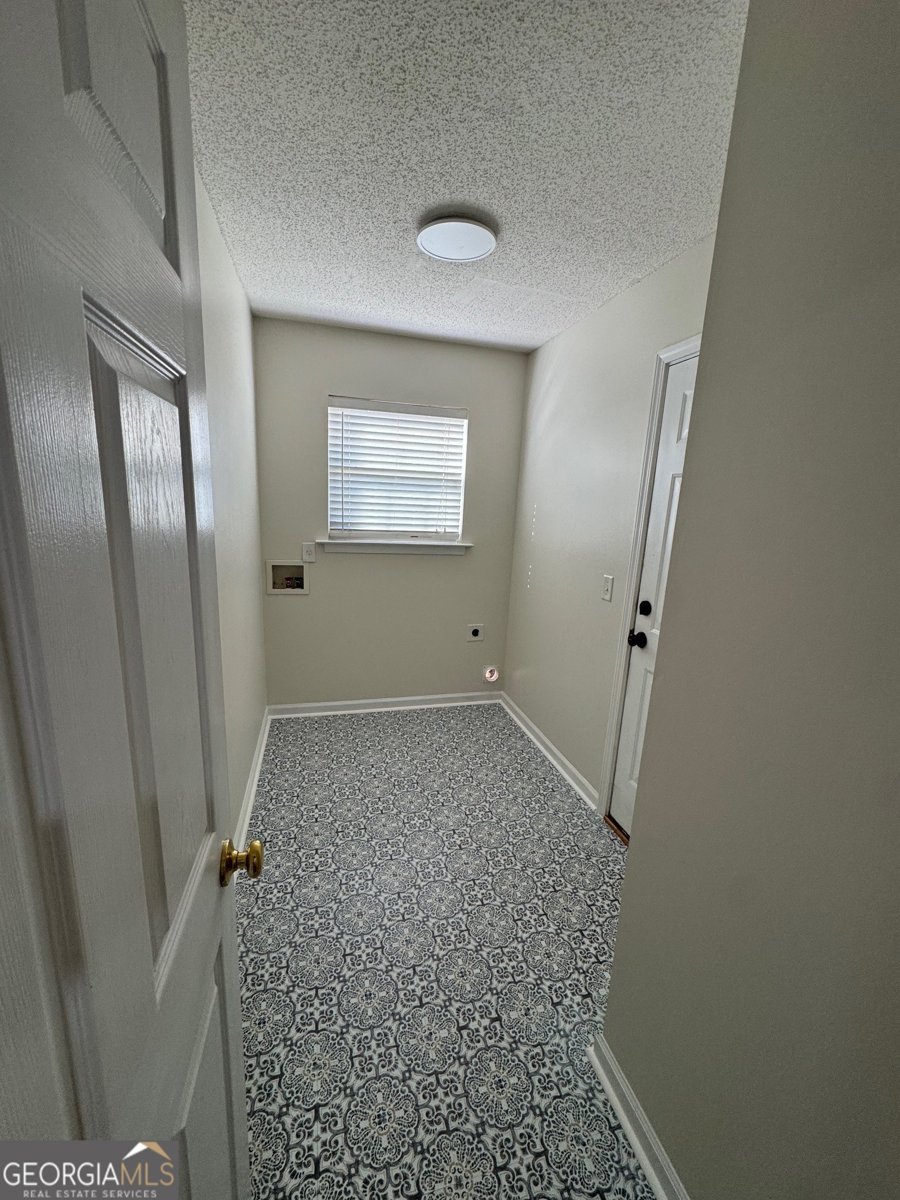 292 Silver Brook Circle Pooler - Photo 17