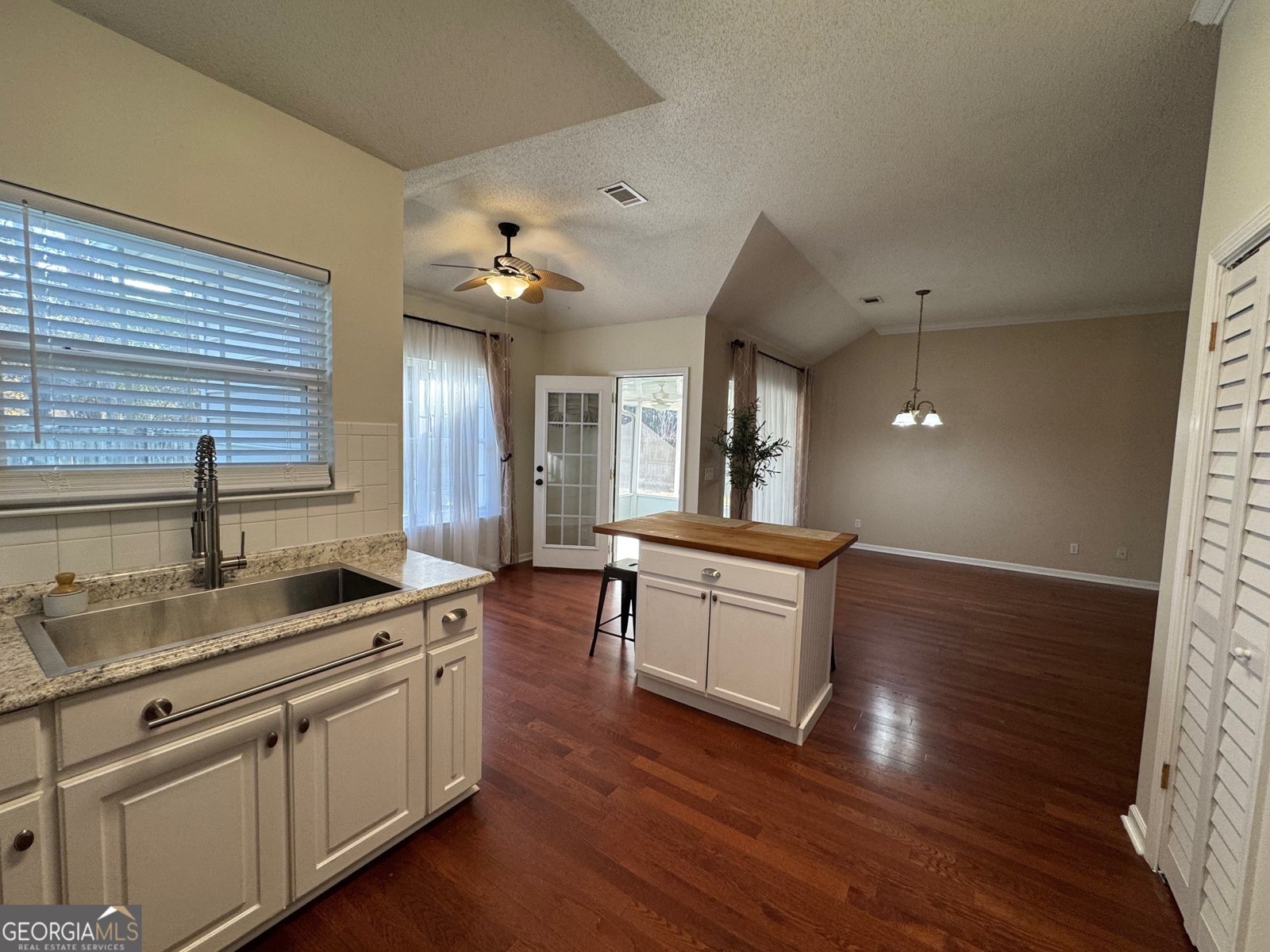 292 Silver Brook Circle Pooler - Photo 7