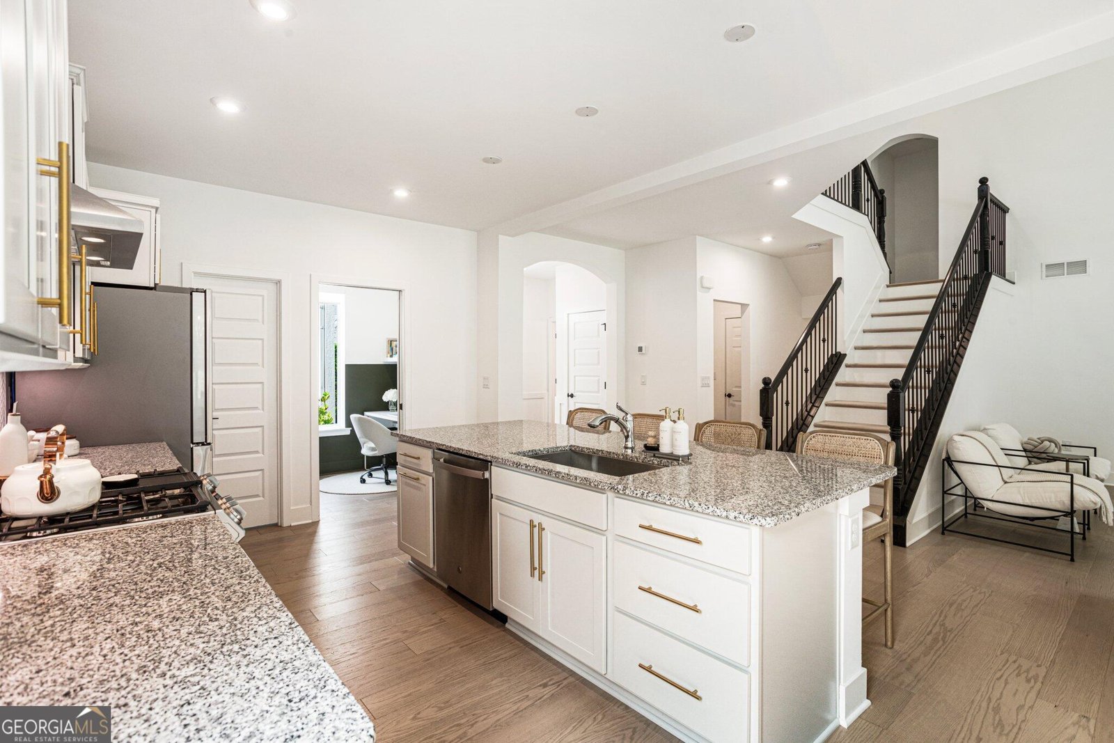 7985 Welch Mill Ball Ground - Photo 19