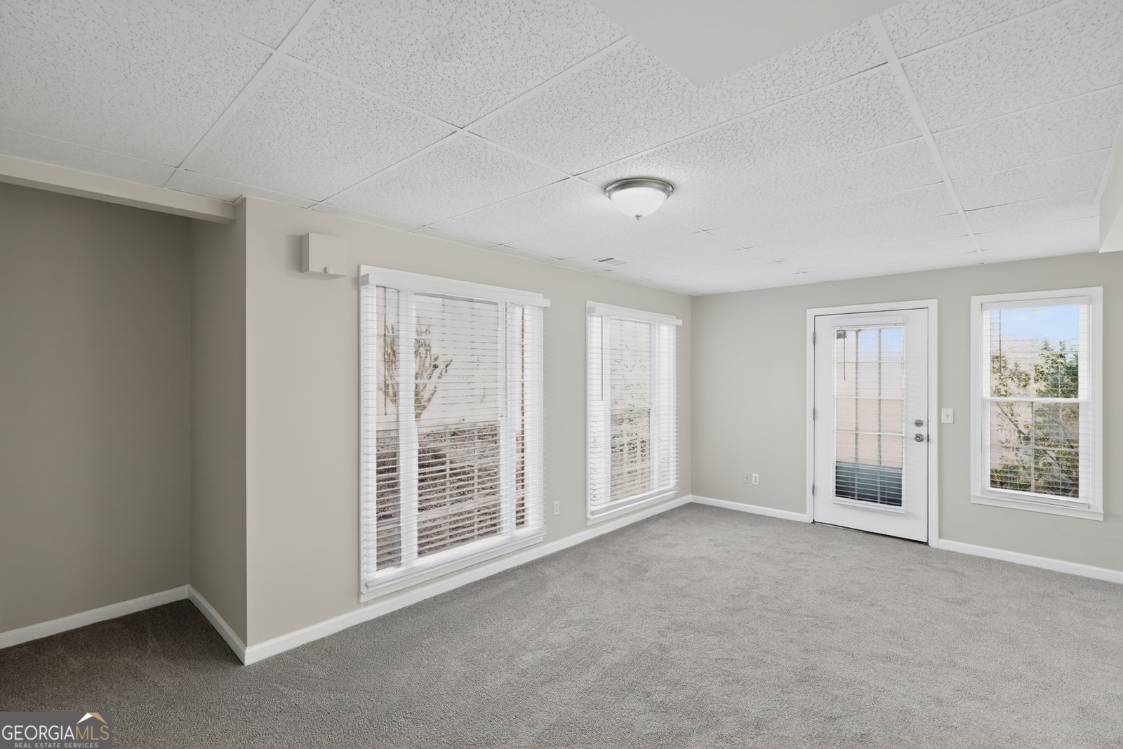 1100 Cool Springs Drive Kennesaw - Photo 7