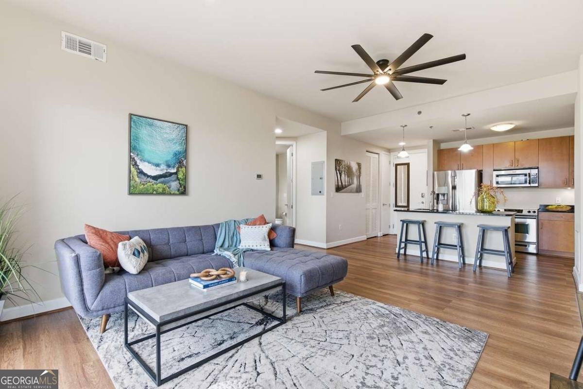 711 Cosmopolitan Drive Atlanta - Photo 1