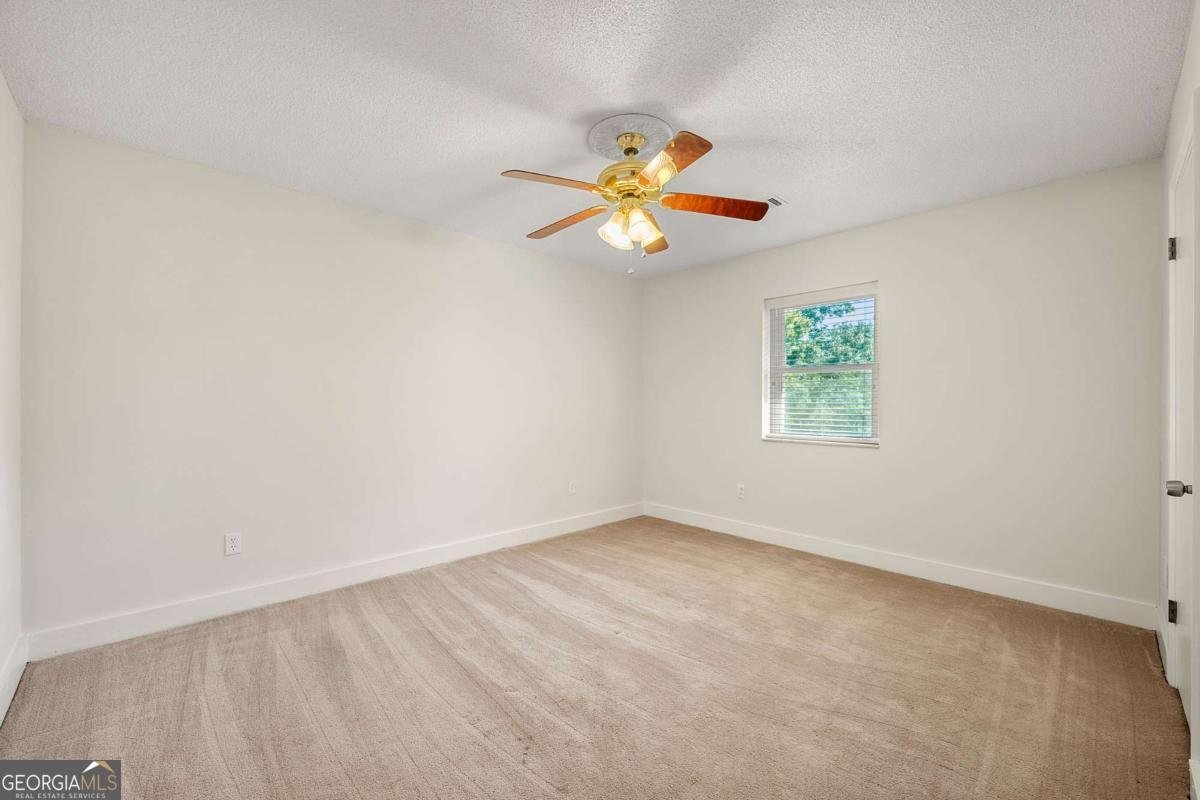 140 Forest Lake Drive Fayetteville - Photo 15